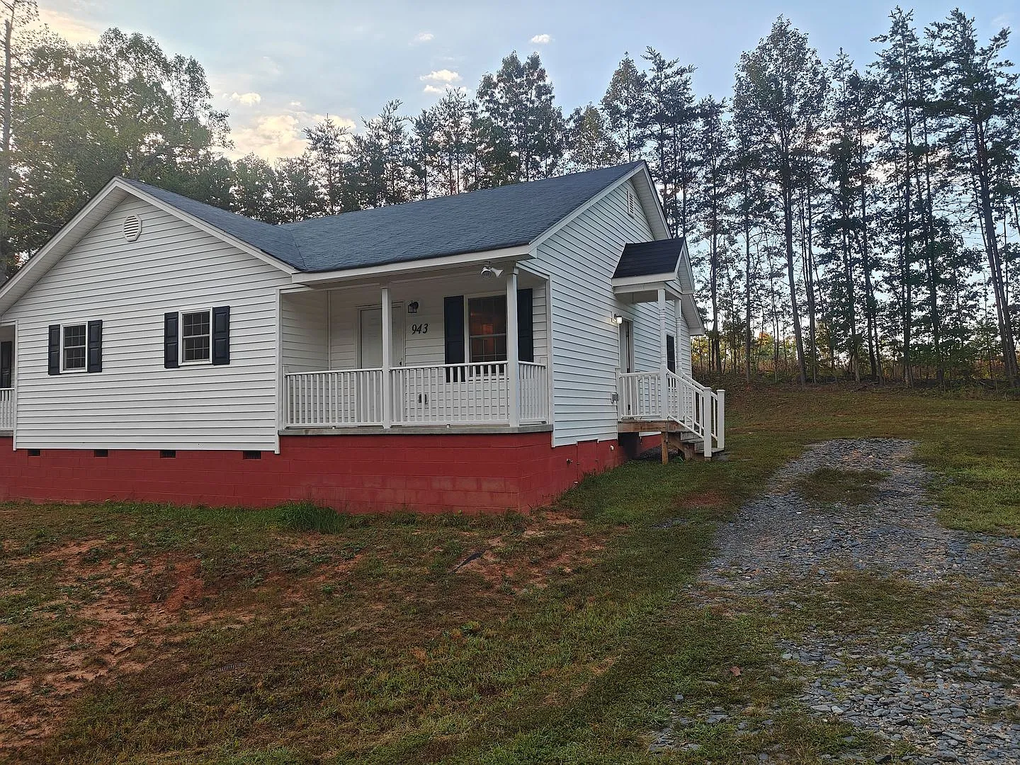 2 bedroom home — Photo 1