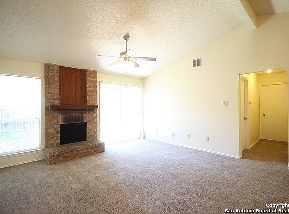 4th image of 10115 Pebblestone