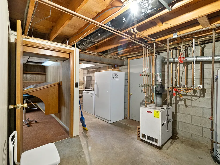 167 Wood Dale Dr — Photo 42
