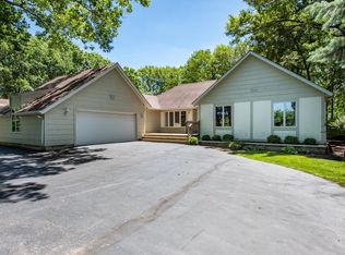 2407 10th St, Winthrop Harbor, IL 60096