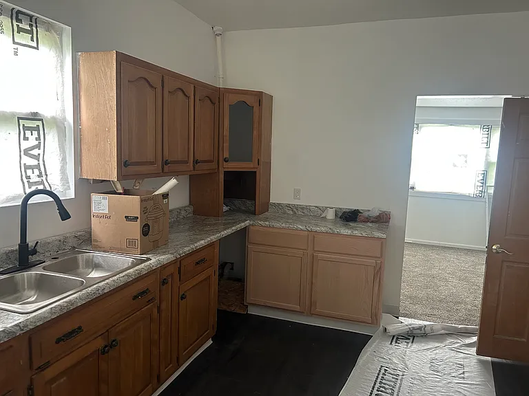 619 Orchard St — Photo 3