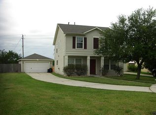 272 Rolling Brook Dr, Dickinson, TX 77539