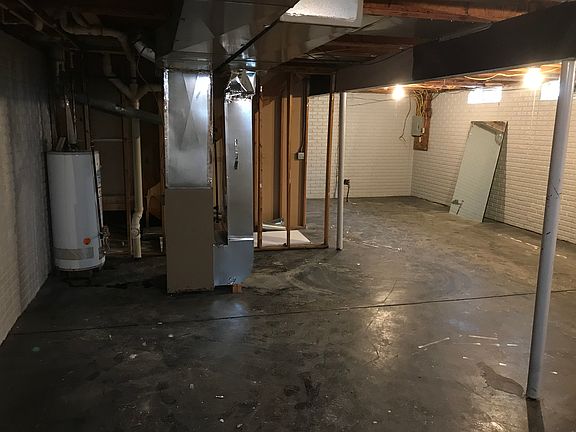 5th image of 9809 Gaylord Ave