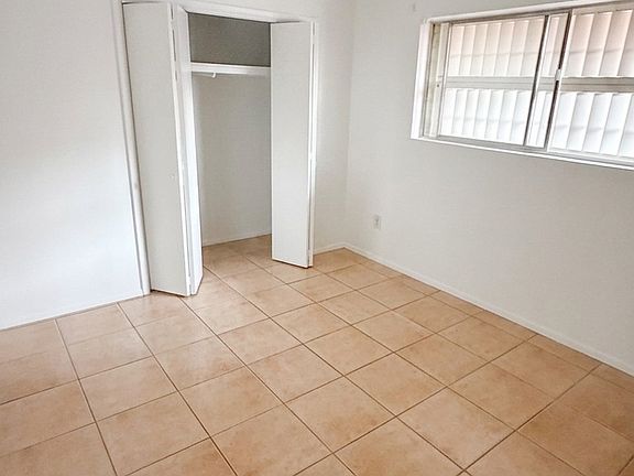 4th image of 1724 E Harvard St APT 1