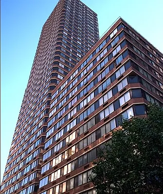 Rented by Peter Ashe | media 20