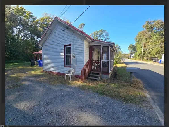 4812 Mineral Spring Rd, Suffolk, VA 23438