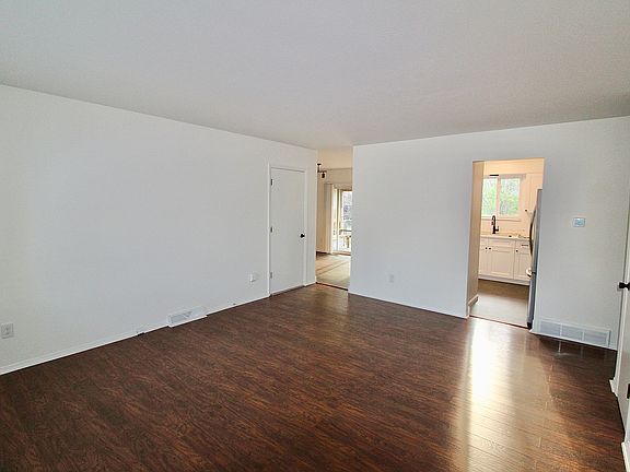 2nd image of 4675 N Robb St