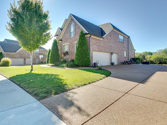 2nd image of 6074 Stags Leap Way