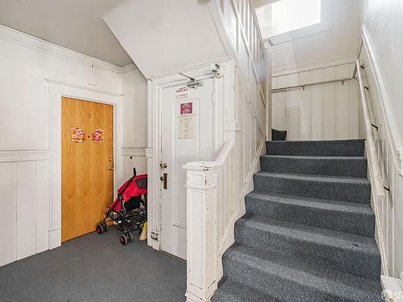 4th image of 1120-1126 Jackson St