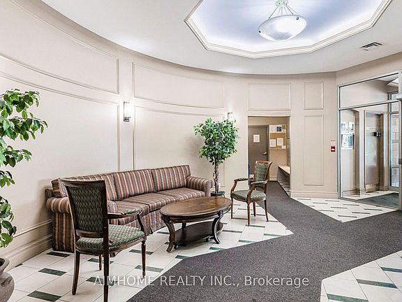 3rd image of 4200 Bathurst St Unit 609