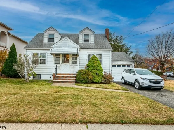 323 Springfield Rd, Linden City, NJ 07036