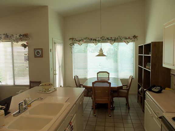 4th image of 3521 E Kerry Ln