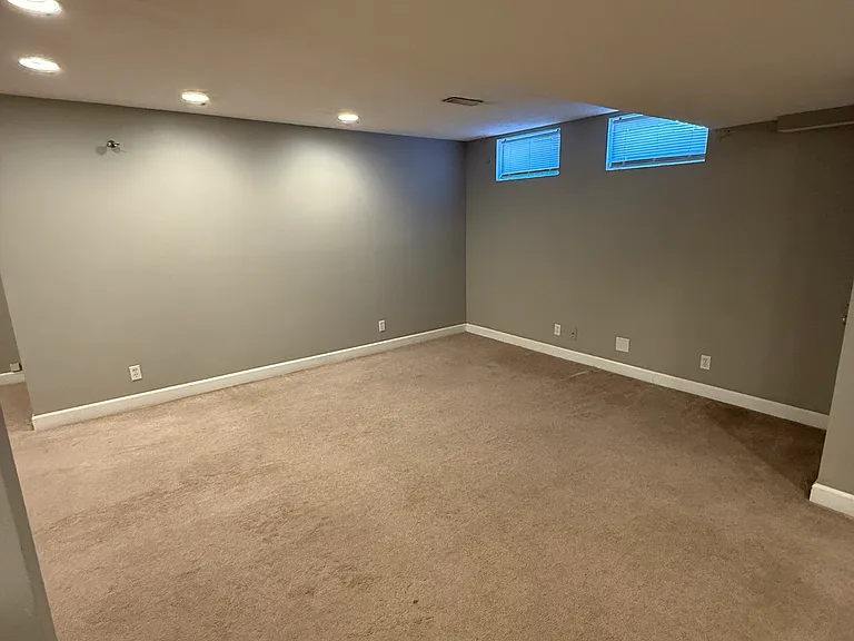 1225 Chancellor Dr — Photo 18