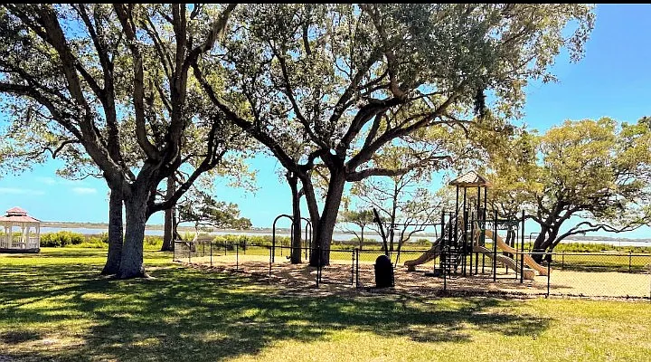 28 Alcira Ct — Photo 25