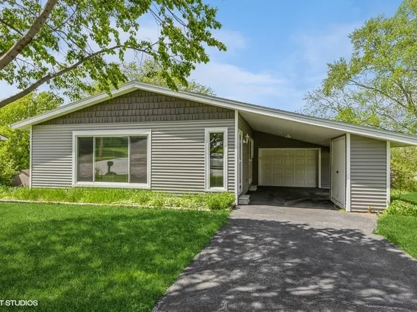 1960 NW 89th St, Clive, IA 50325