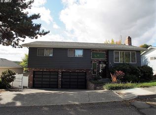 912 E 19th St, The Dalles, OR