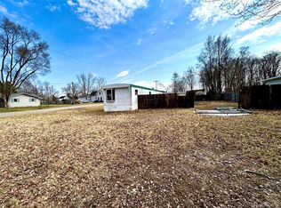 504 Locust St, Howard City, MI