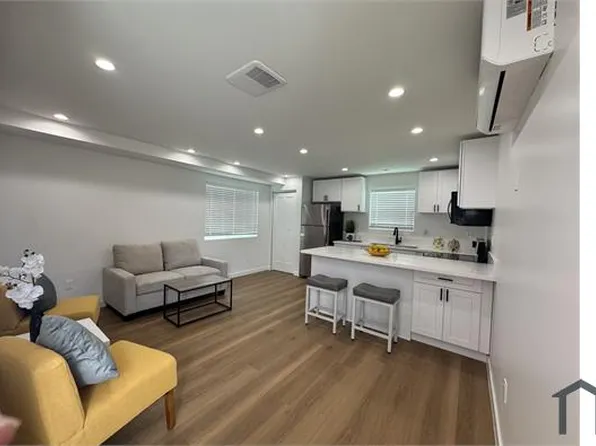 1307 E 46th St #1305-5, Los Angeles, CA 90011