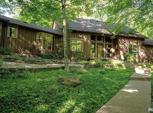106 Hendron Hills Dr, Vincennes, IN 47591