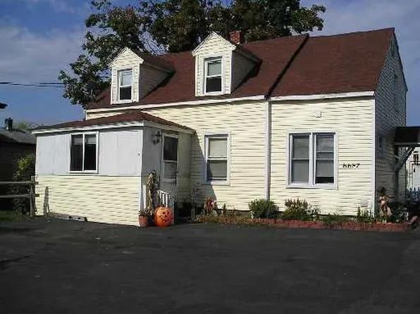 6687 Wolcott St, Red Creek, NY 13143