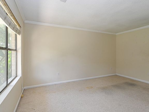 5th image of 6280 Lucille Dr #12D