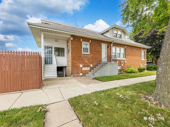 2nd image of 3448 Elmwood Ave