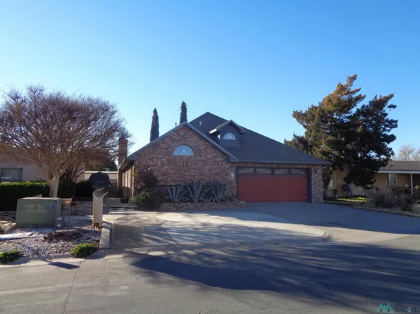 803 Colonial Ct, Carlsbad, NM 88220