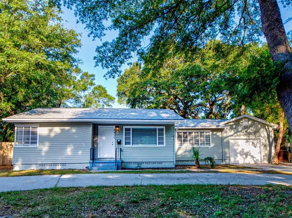 2425 35th St S, Saint Petersburg, FL 33711