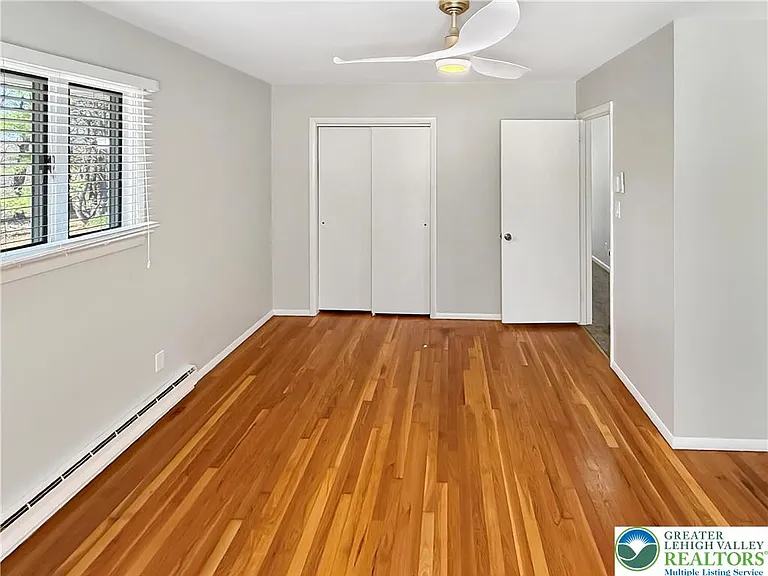 308 Hemlock Ln — Photo 12