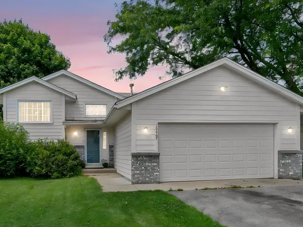 16467 Godson Dr, Lakeville, MN 55044