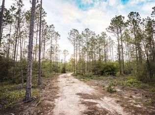 Pine Ln, Freeport, FL 32439