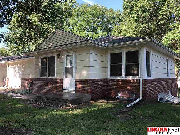 2nd image of 1915 S 53rd St