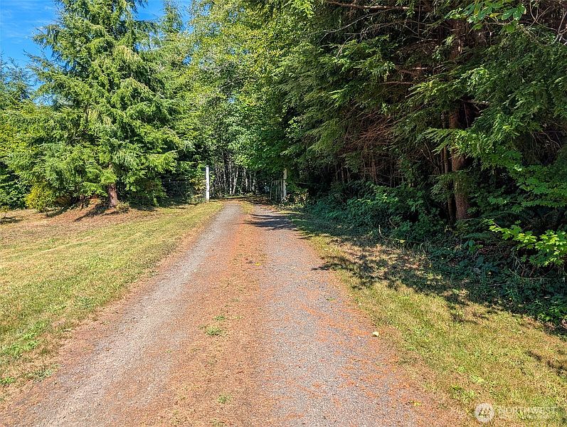 3rd image of 10270 State Route 101