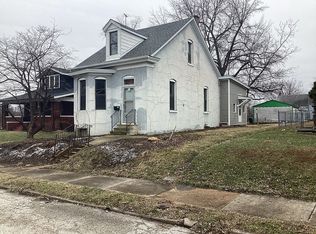 1310 N Charles St, Belleville, IL 62221
