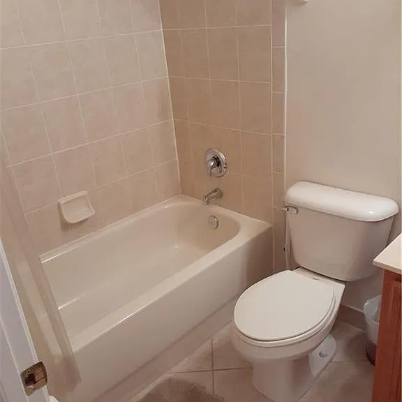 1571 SE Hampshire Way #104 — Photo 12