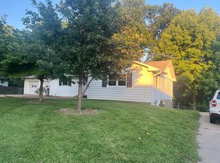 2301 Strader Ter, Saint Joseph, MO 64503
