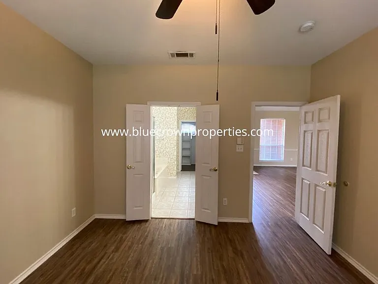 1829 Carver Dr — Photo 5