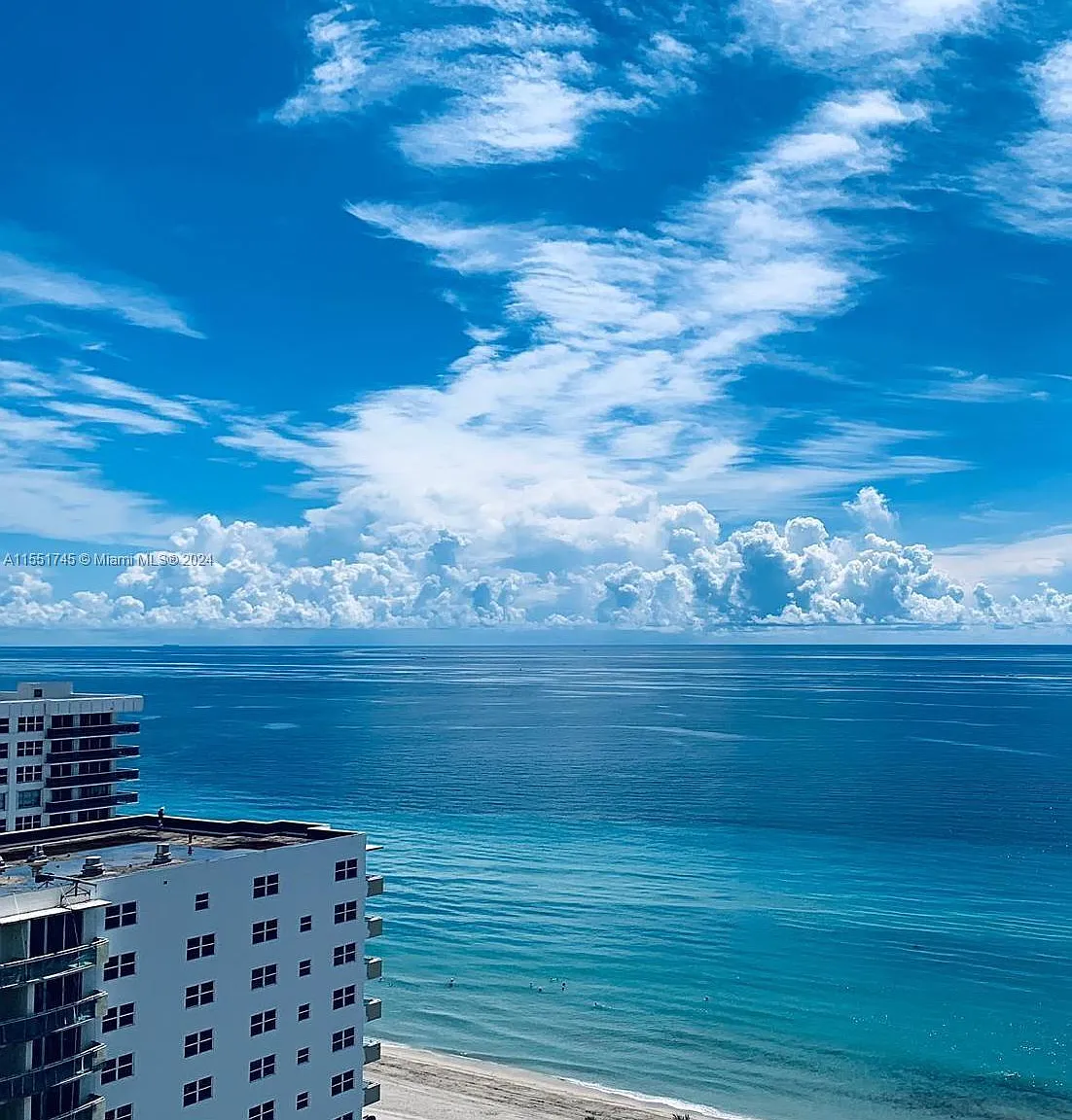 Ocean Palms Condo — Photo 2