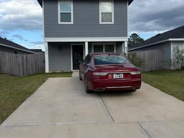 14634 New Village Dr, Willis, TX 77378