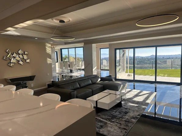 2456 Roscomare Rd, Los Angeles, CA 90077