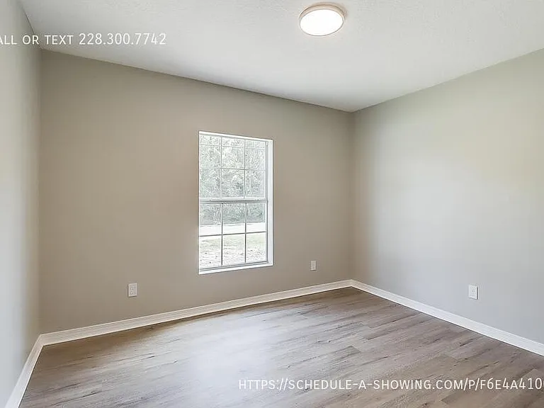 912 Maple St — Photo 18