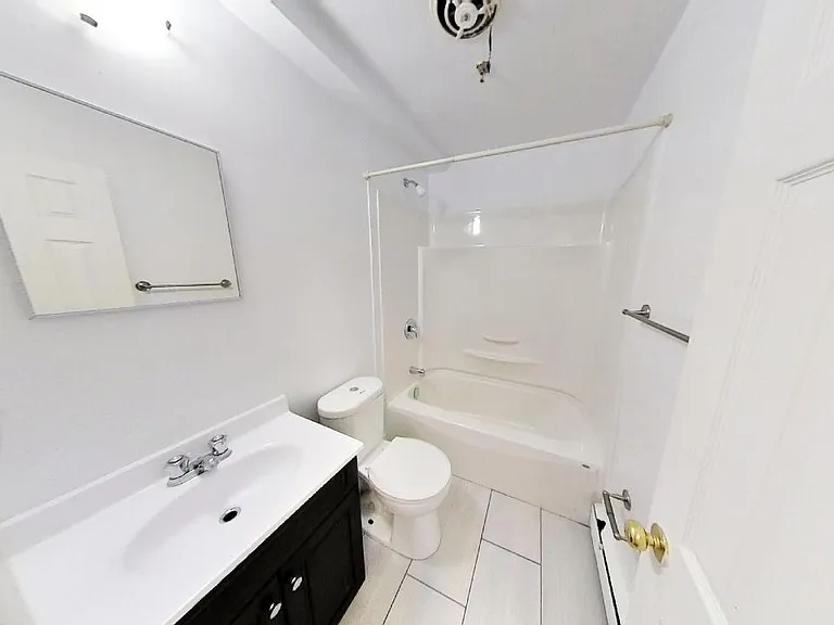6059 Shirley St #12 — Photo 7