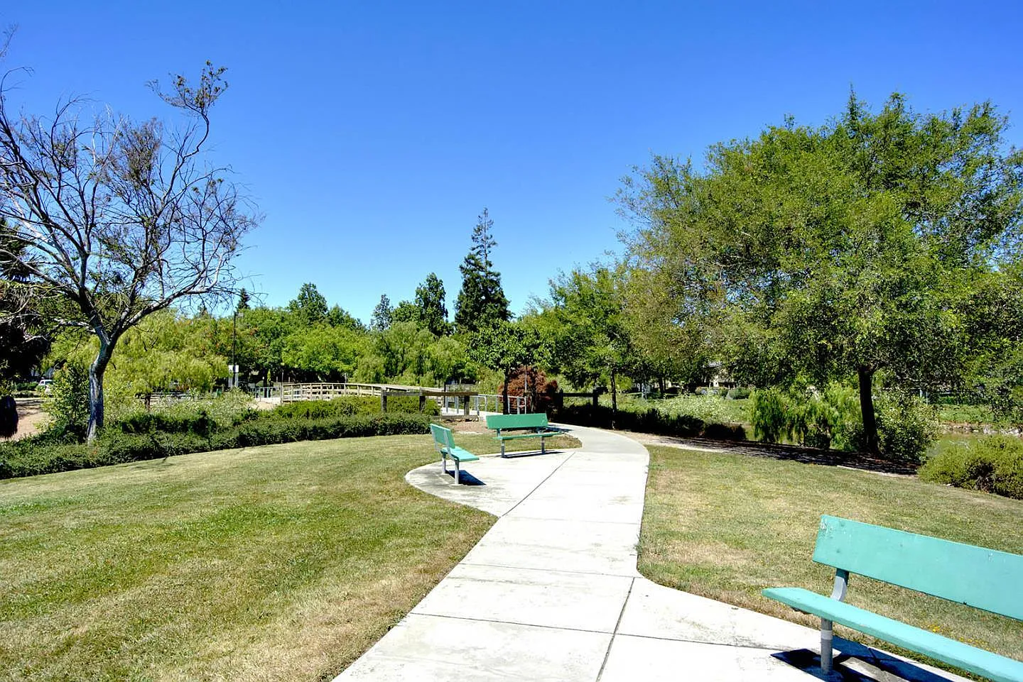 2 bed, 863 sqft, $2,950 — Photo 3
