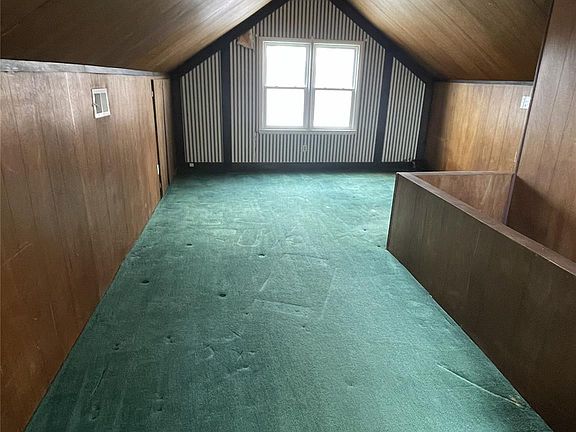 2nd image of 1078 Dover Rd