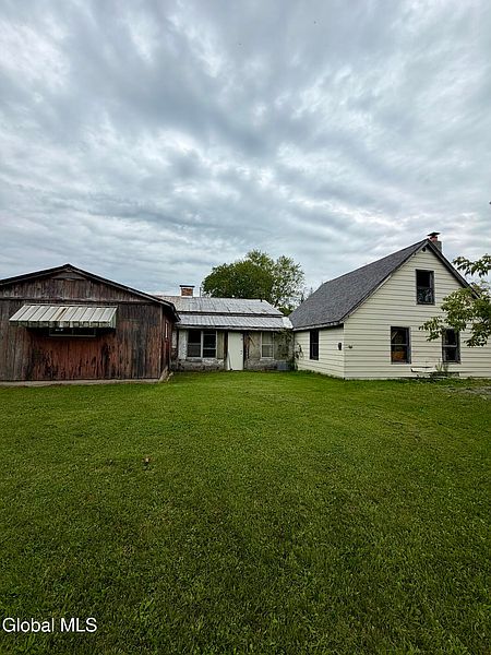 3rd image of 4 S East Avenue