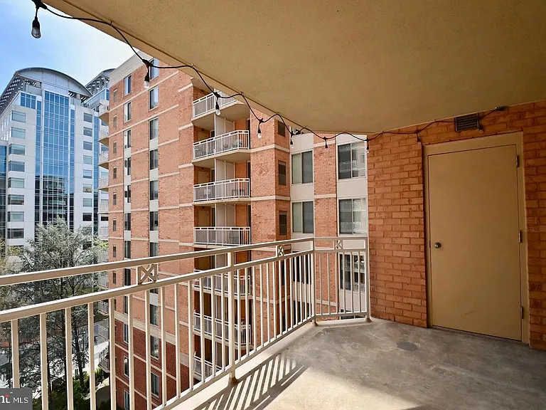 7500 Woodmont Ave #S712 — Photo 22
