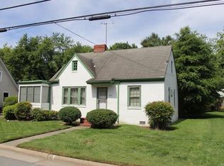 606 Henry St, Ashland, VA 23005