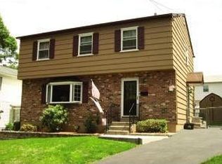 124 Wellington Rd, Brookhaven, PA 19015