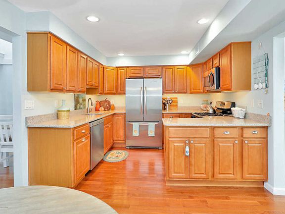 5th image of 38 Anchorage Dr