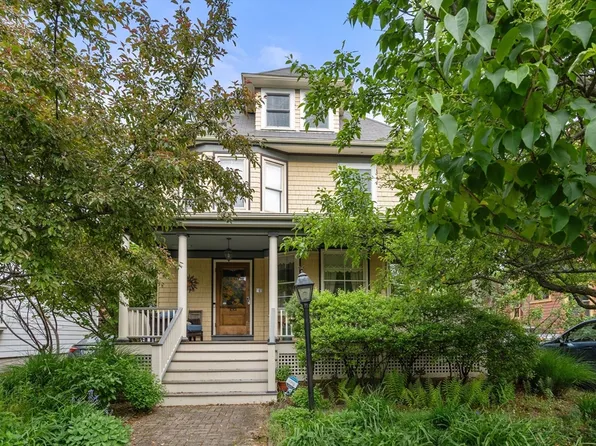 95 Erie Ave, Newton, MA 02461